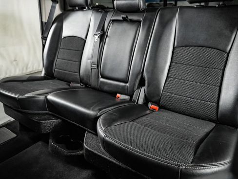 Used 2017 RAM 1500 Lone Star RWD image 32