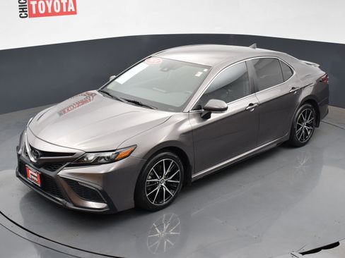 Used 2024 Toyota Camry SE image 24