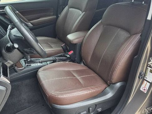 Used 2018 Subaru Forester 2.5i Touring w/ Popular Package #2 AWD/4WD image 11