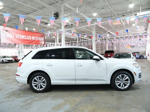 Used 2017 Audi Q7 3.0T Premium Plus image 14