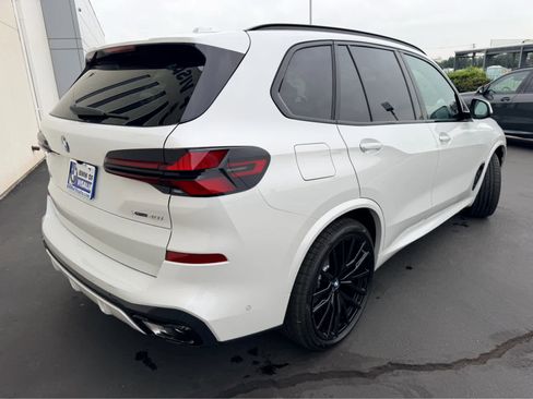 New 2026 BMW X5 xDrive40i w/ Executive Package AWD/4WD image 6