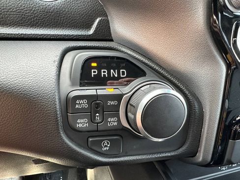 Used 2025 RAM 1500 Big Horn AWD/4WD image 30