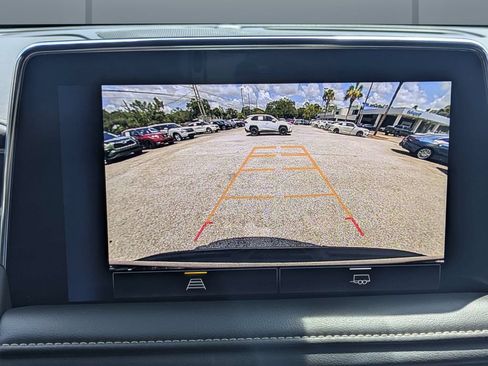 Used 2023 Chevrolet Tahoe Premier AWD/4WD image 22