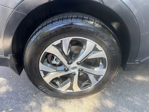 Used 2020 Subaru Outback Limited image 21