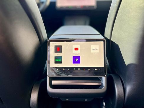 Used 2024 Tesla Model 3 Long Range image 18