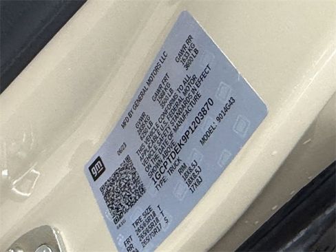 Used 2023 Chevrolet Colorado Z71 w/ Z71 Convenience Package 2 image 10