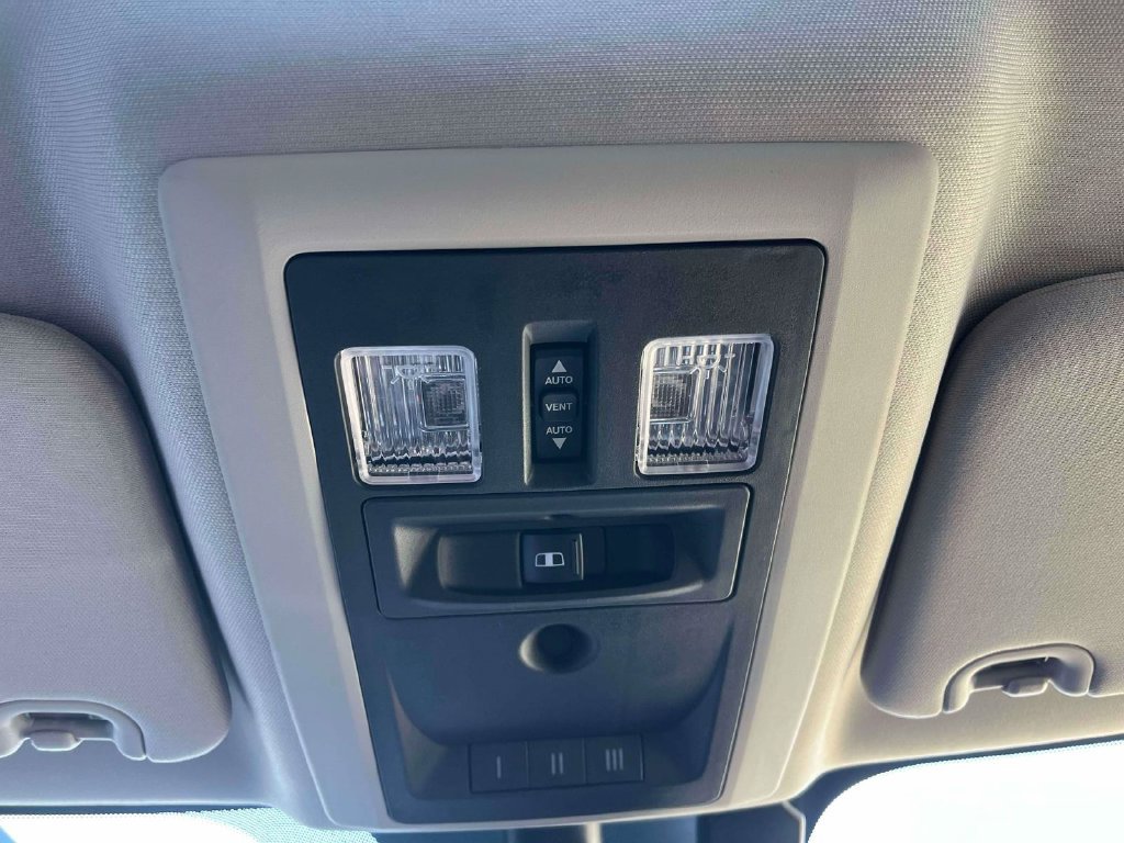 Used 2016 RAM 1500 Laramie Longhorn w/ Convenience Group AWD/4WD image 33