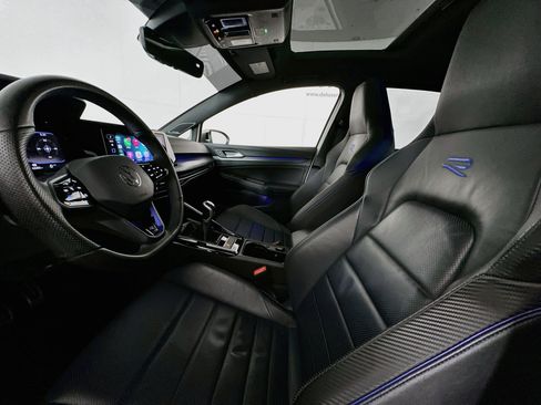 Used 2024 Volkswagen Golf R AWD/4WD image 20