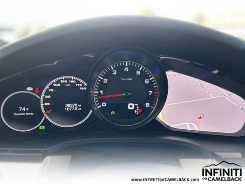 Used 2019 Porsche Cayenne S image 16