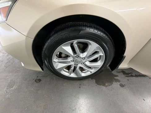 Used 2018 Honda Accord LX image 30
