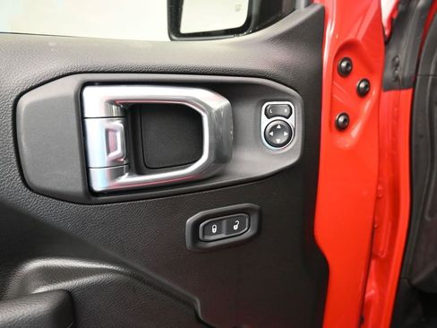 New 2024 Jeep Wrangler Unlimited Sport image 11