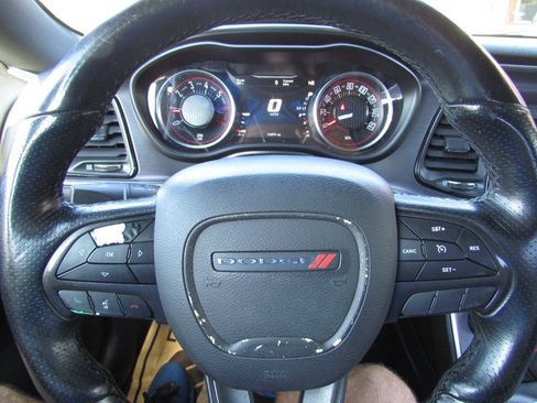 Used 2018 Dodge Challenger R/T RWD image 19