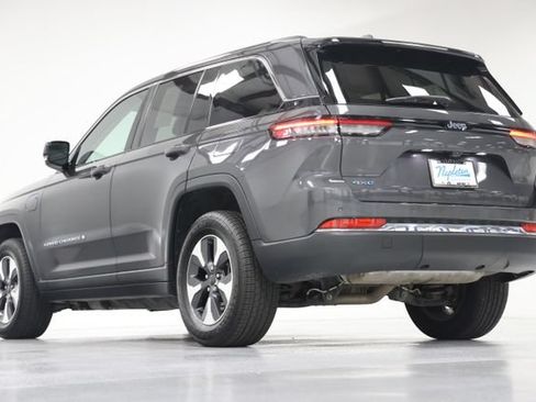 Used 2023 Jeep Grand Cherokee 4WD 4xe image 13