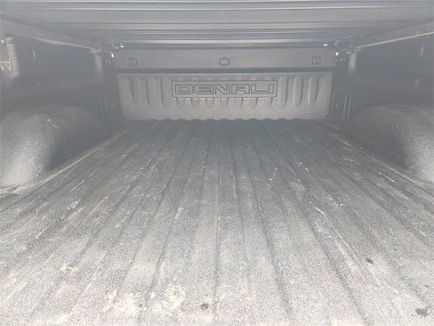 Used 2016 GMC Sierra 2500 Denali w/ Duramax Plus Package image 32