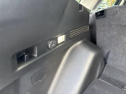 Used 2025 Honda CR-V EX-L image 43