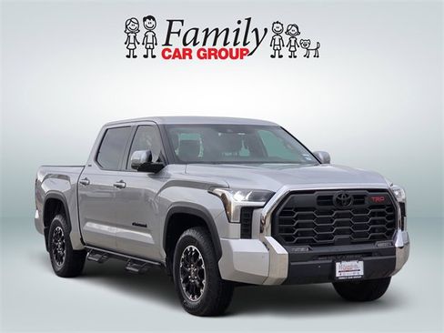 Used 2025 Toyota Tundra SR5 image 2