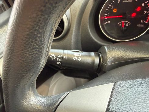 Used 2012 Nissan Rogue S AWD/4WD image 12
