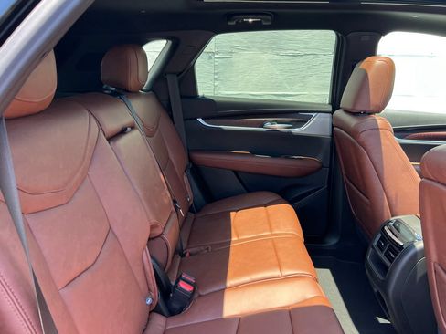 New 2026 Cadillac XT5 Premium Luxury w/ LPO, ONYX Package FWD image 23