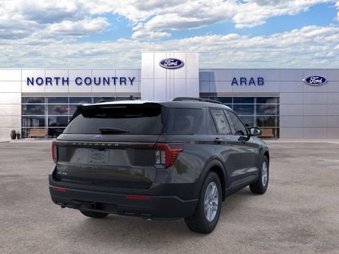New 2026 Ford Explorer Active RWD image 8
