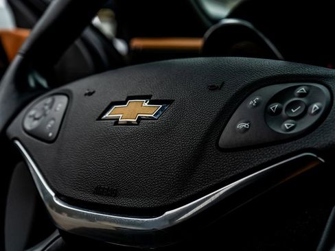 Used 2014 Chevrolet Impala LTZ FWD image 28