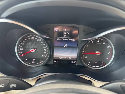 Used 2019 Mercedes-Benz GLC 300 4MATIC image 25
