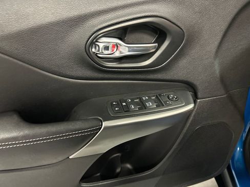 Used 2021 Jeep Cherokee Latitude Lux 80th Anniv w/ Quick Order Package 26U 80TH image 14