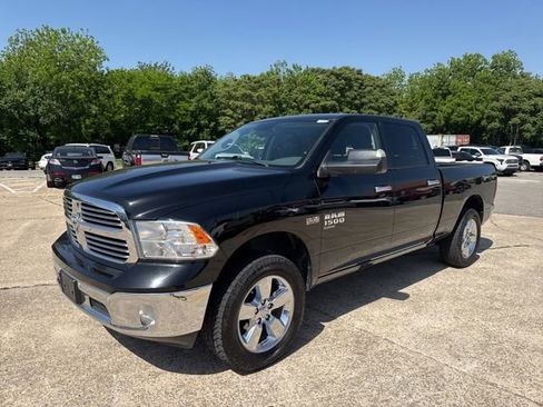 Used 2019 RAM 1500 Big Horn AWD/4WD image 2