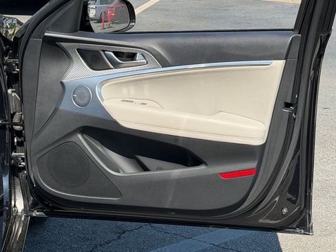 Used 2023 Genesis G70 2.0T w/ Sport Prestige Package image 36