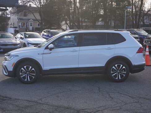 Used 2022 Volkswagen Tiguan S image 16