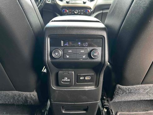 Used 2020 GMC Acadia Denali image 19