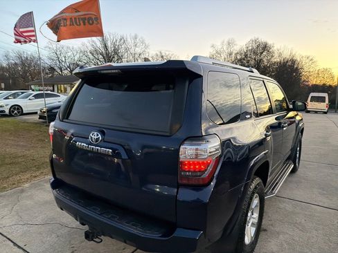 Used 2016 Toyota 4Runner SR5 image 11