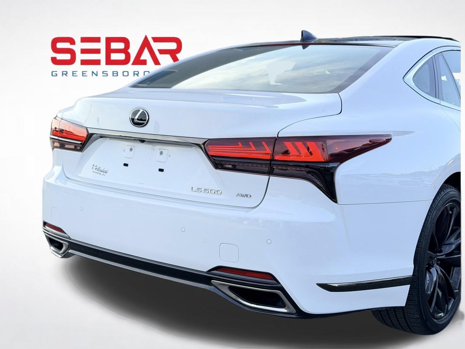 Used 2022 Lexus LS 500 F Sport w/ Accessory Package (Z1) AWD/4WD image 18