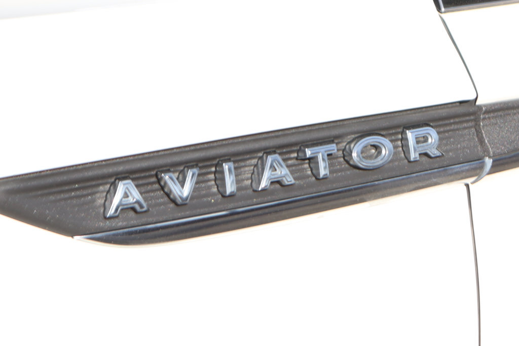 Used 2021 Lincoln Aviator Reserve w/ Equipment Group 201A RWD image 55