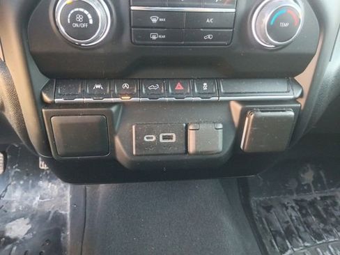 Used 2022 Chevrolet Silverado 1500 Custom w/ LPO, Dark Essentials Package image 31