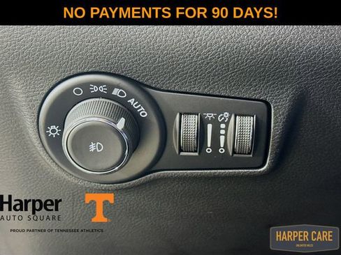 New 2026 Jeep Compass Latitude image 13