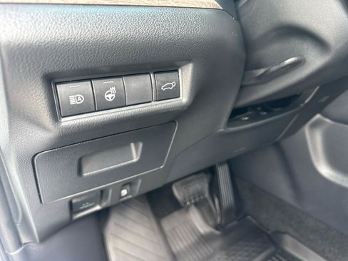 Used 2024 Toyota Grand Highlander AWD image 17