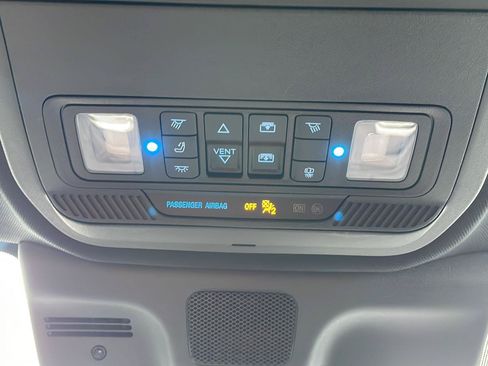 Used 2025 Ford Expedition Tremor AWD/4WD image 24