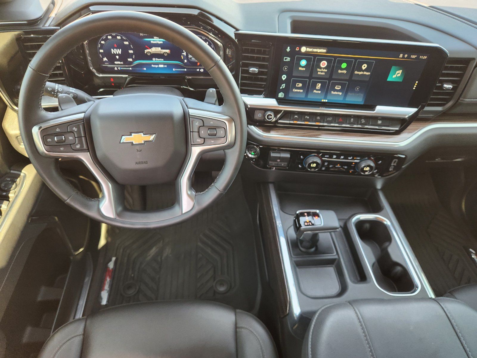 Used 2025 Chevrolet Silverado 1500 LT AWD/4WD image 26