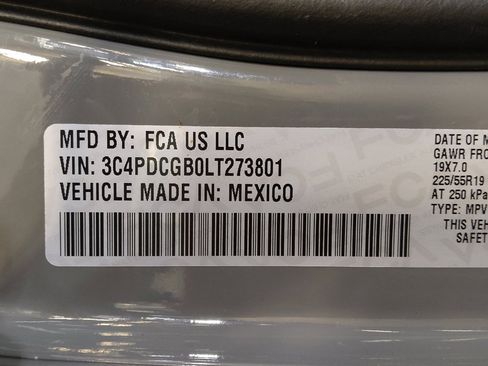 Used 2020 Dodge Journey Crossroad w/ Popular Equipment Group FWD image 33