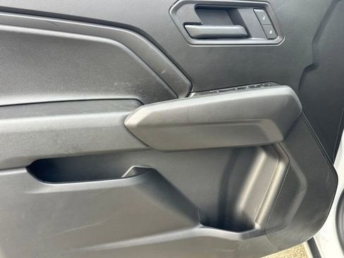 New 2025 Chevrolet Colorado W/T image 10