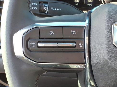 New 2026 GMC Canyon Elevation w/ Convenience Package image 25