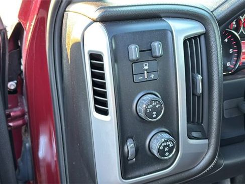 Used 2014 GMC Sierra 1500 SLT w/ Suspension Package, Off-Road image 10