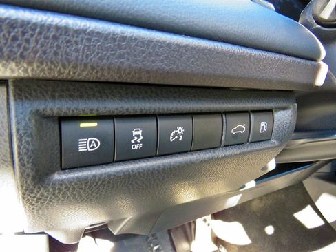 Used 2025 Toyota Camry LE image 25