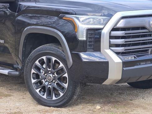 Used 2023 Toyota Tundra Limited AWD/4WD image 4