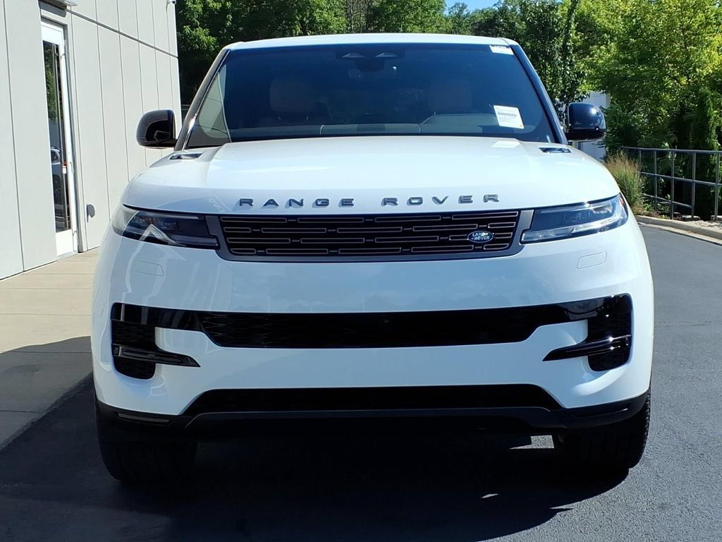 New 2027 Land Rover Range Rover Sport SE AWD/4WD image 2