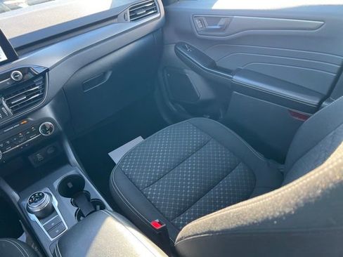 Used 2025 Ford Escape Active image 11