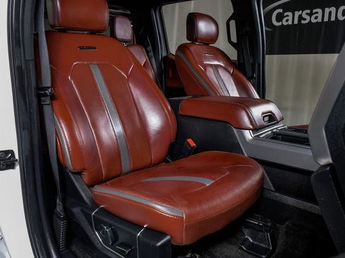 Used 2018 Ford F150 Platinum w/ Equipment Group 701A Luxury image 31