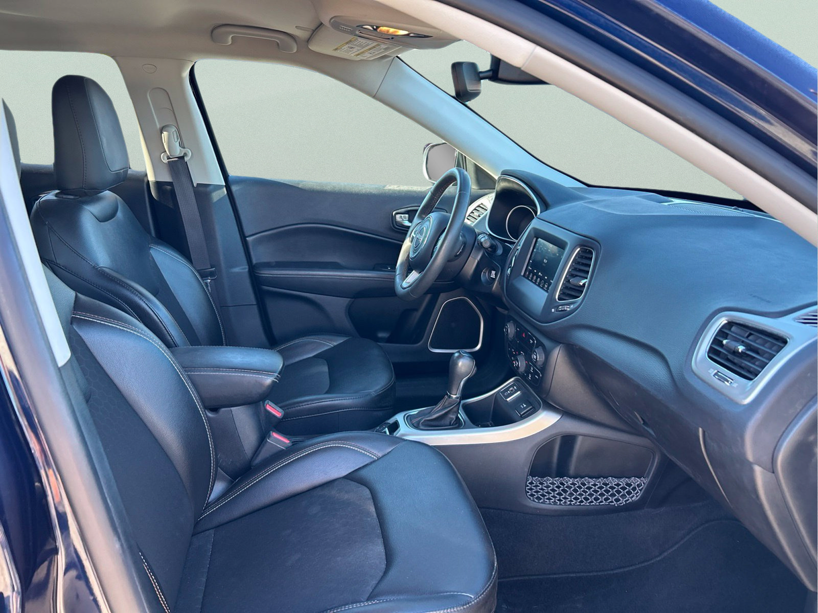 Certified 2021 Jeep Compass Latitude FWD image 13