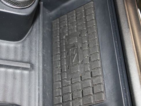 Used 2025 Ford Expedition Platinum image 60