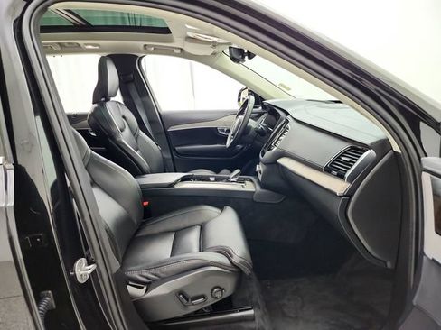 Certified 2024 Volvo XC90 T8 Ultimate w/ Protection Package Premier AWD/4WD image 27